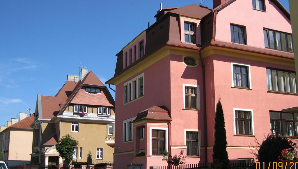 Villa Serena Karlovy Vary Kültér fotó